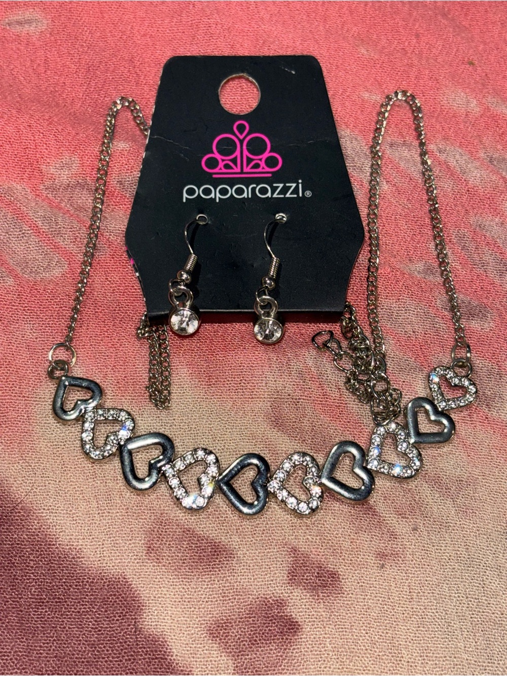paparazzi Sparkling Silver Heart Link Necklace with Crystal Drop Earrings